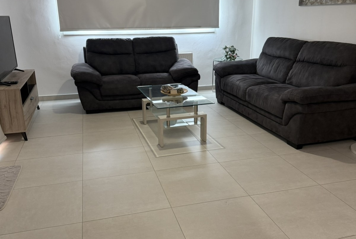 Charming 3-bedroom Apartment, Egkomi, Nicosia