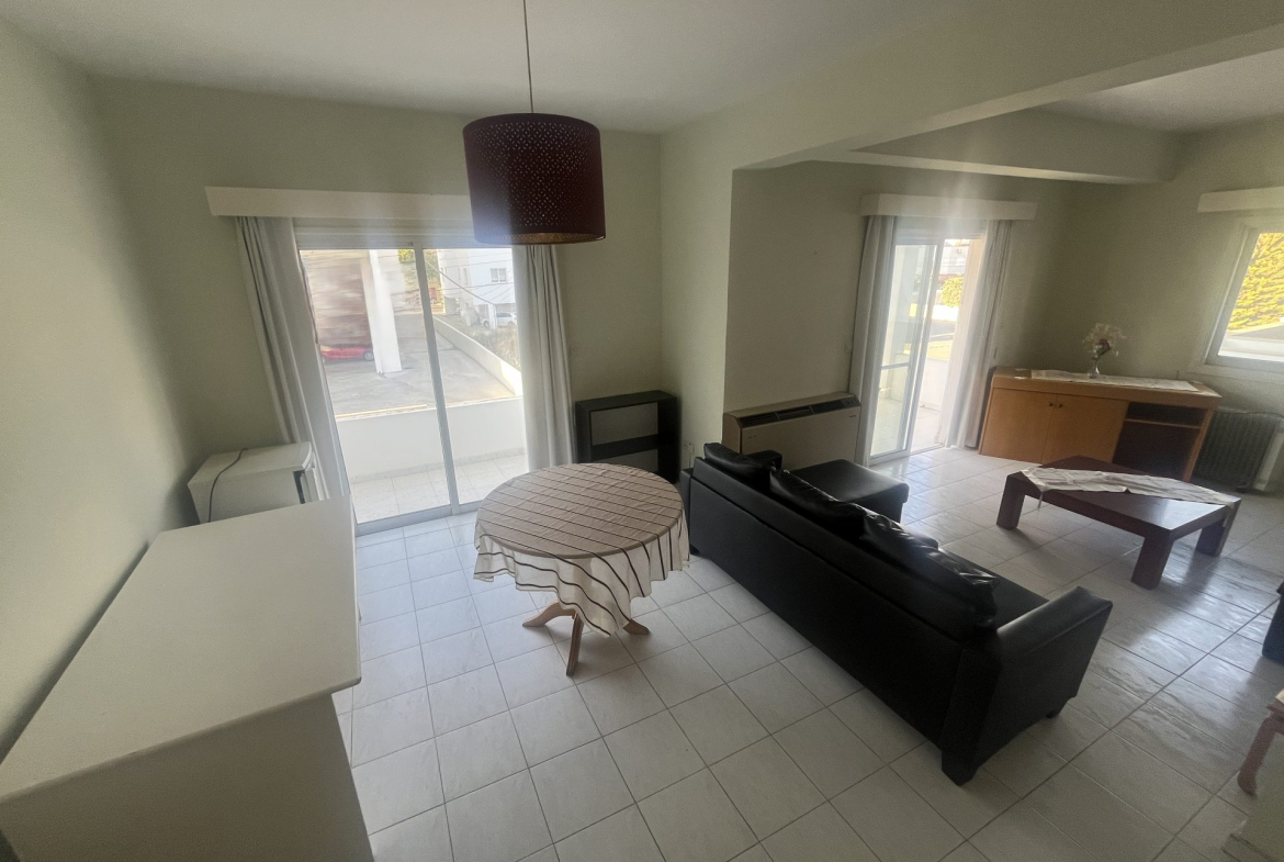 Spacious 2-bedroom Apartment, Egkomi, Nicosia