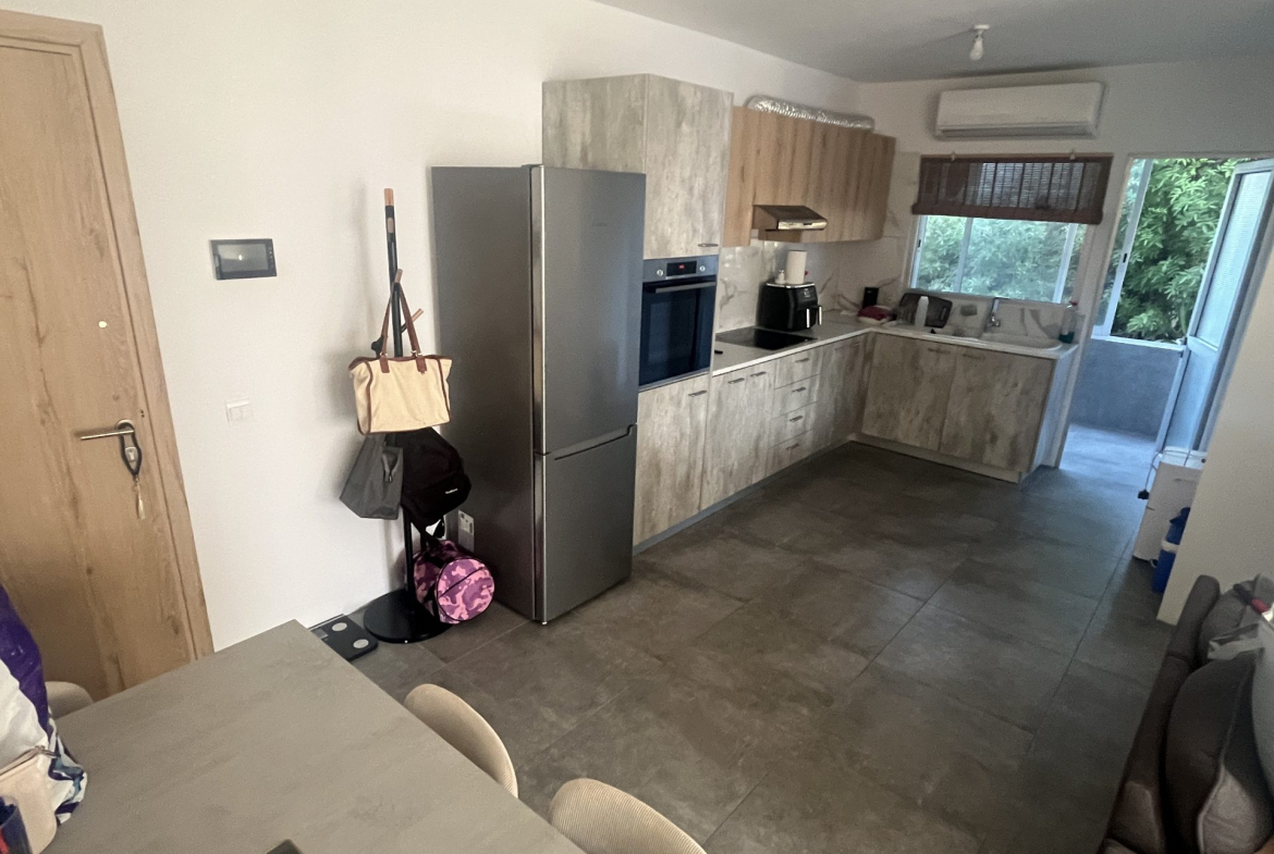 Chic and cozy 2-bedroom Apartment, Egkomi, Nicosia