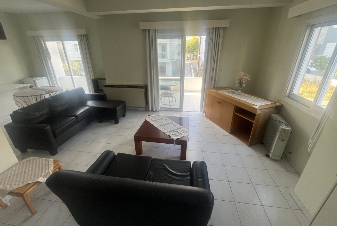 Spacious 2-bedroom Apartment, Egkomi, Nicosia