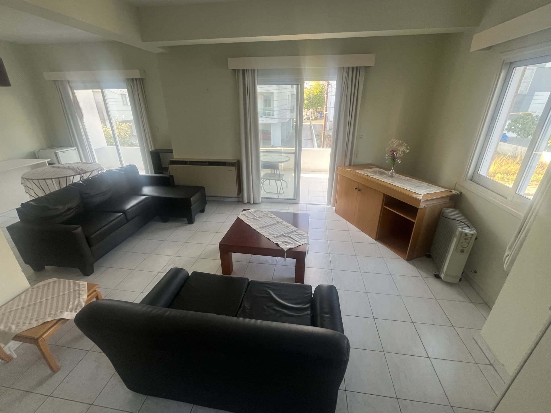 Spacious 2-bedroom Apartment, Egkomi, Nicosia