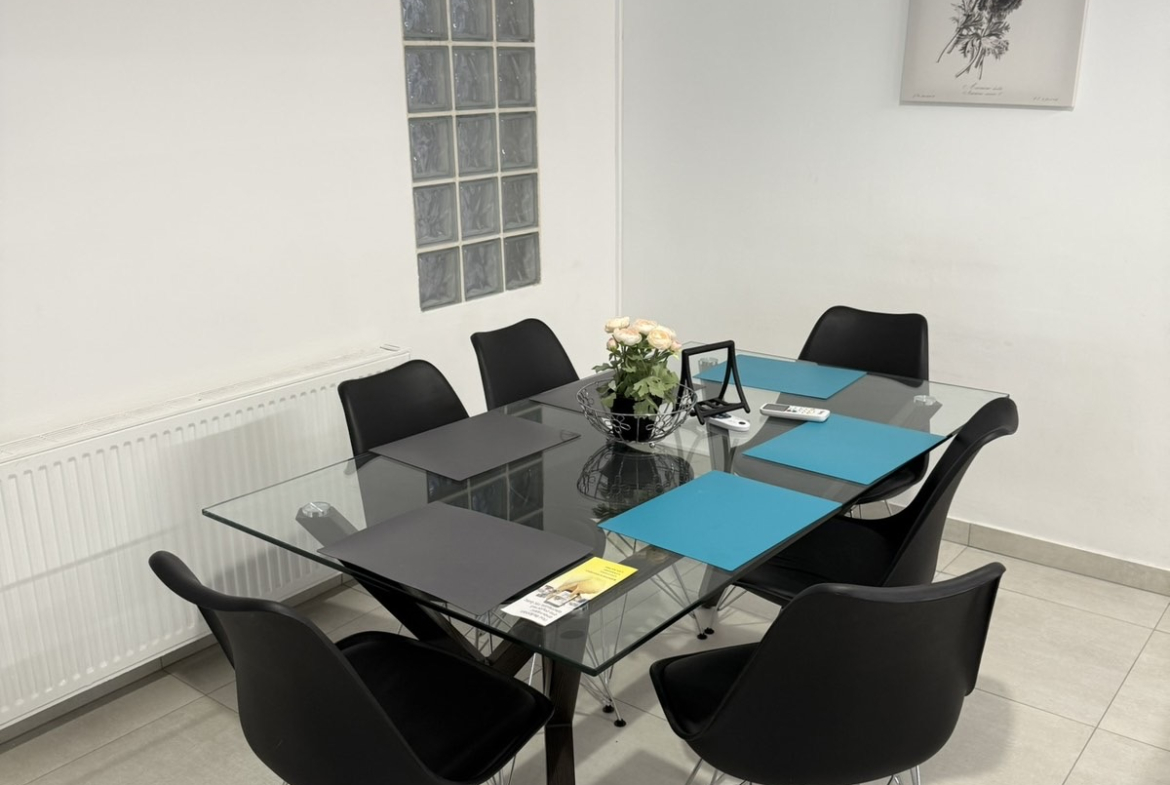 Charming 3-bedroom Apartment, Egkomi, Nicosia