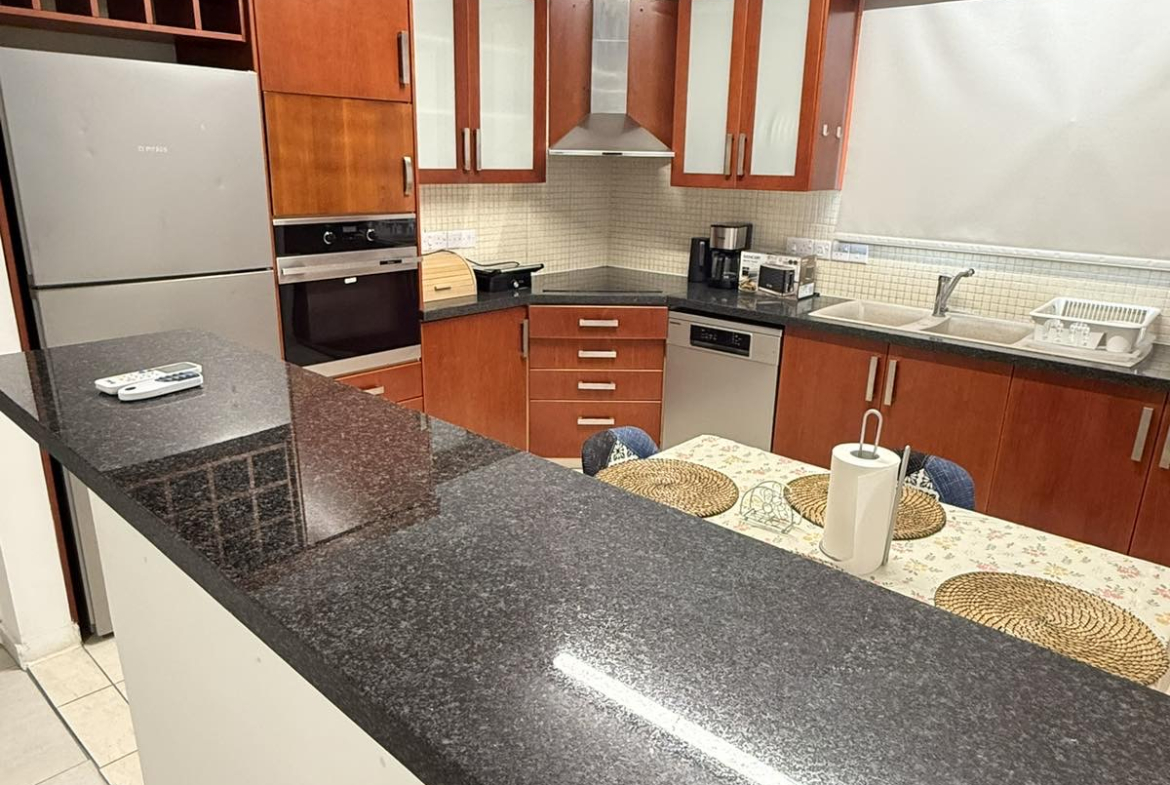 Charming 3-bedroom Apartment, Egkomi, Nicosia