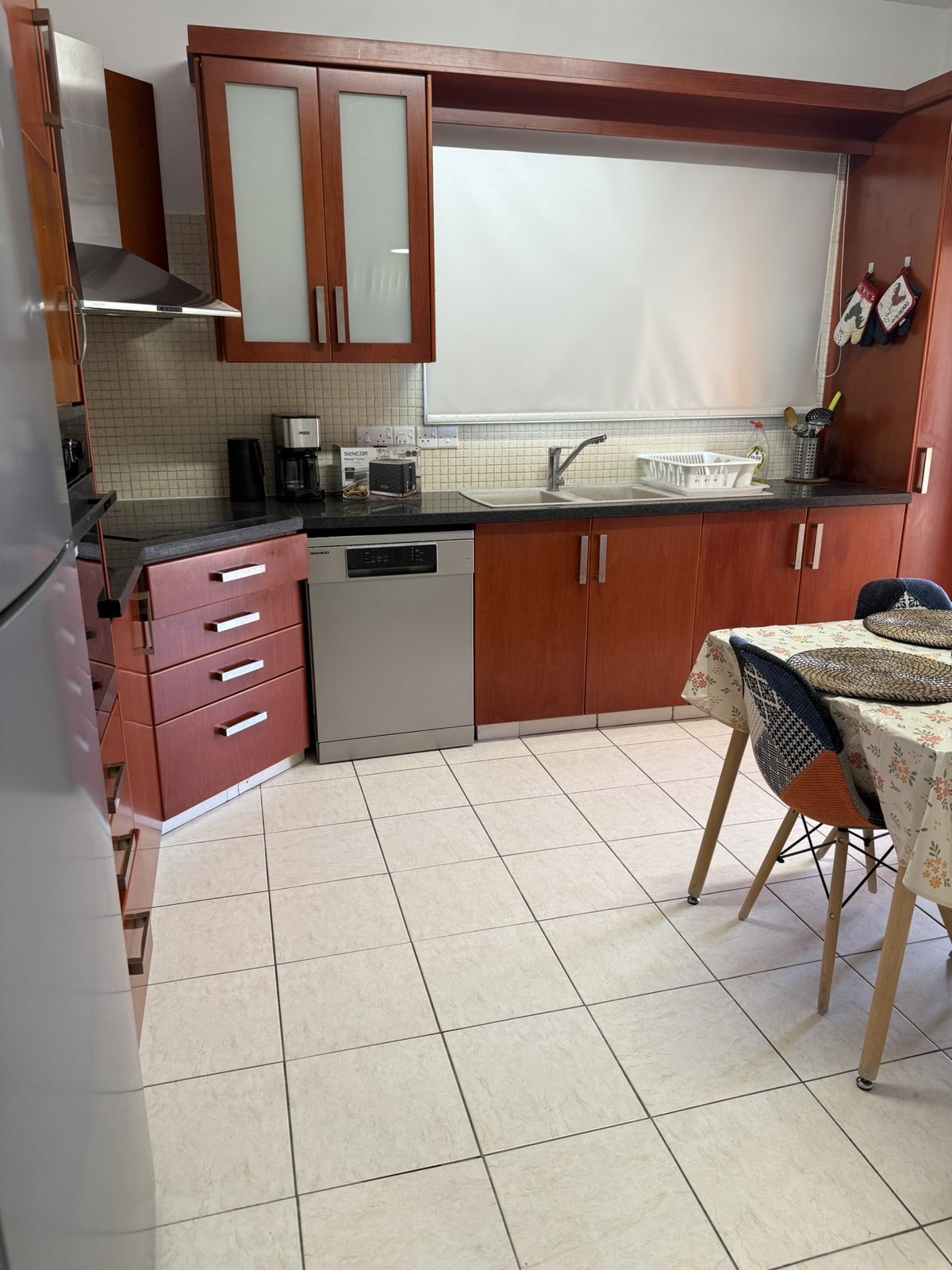Charming 3-bedroom Apartment, Egkomi, Nicosia