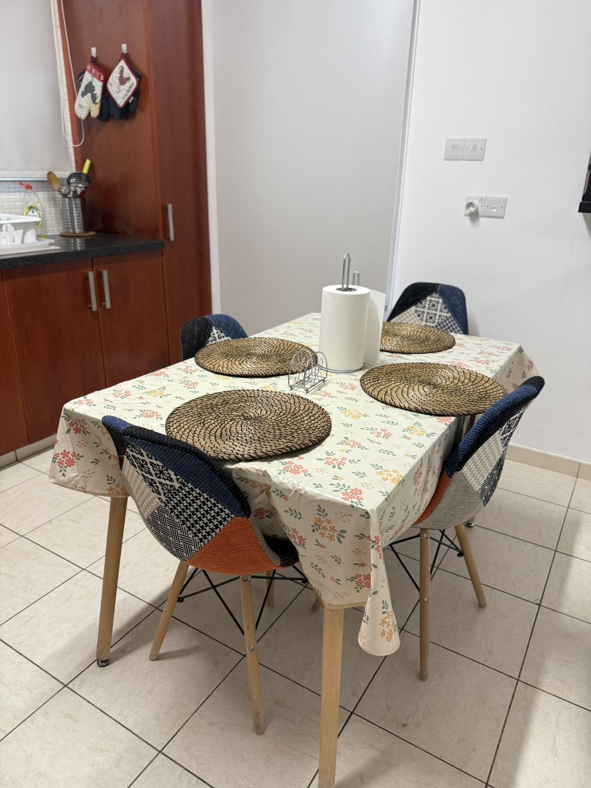 Charming 3-bedroom Apartment, Egkomi, Nicosia