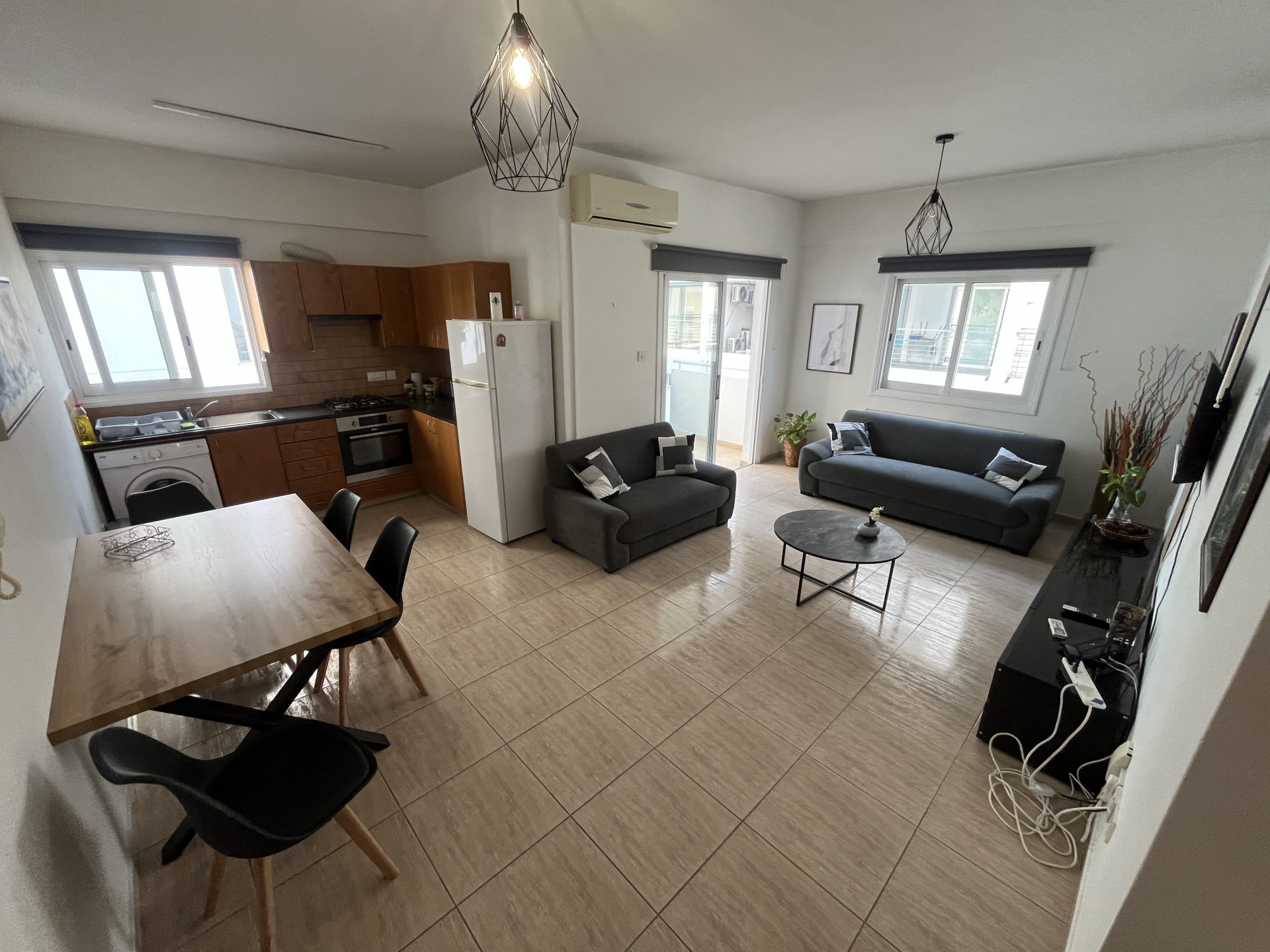 Delightful 2-bedroom Apartment for Rent, Egkomi, Nicosia