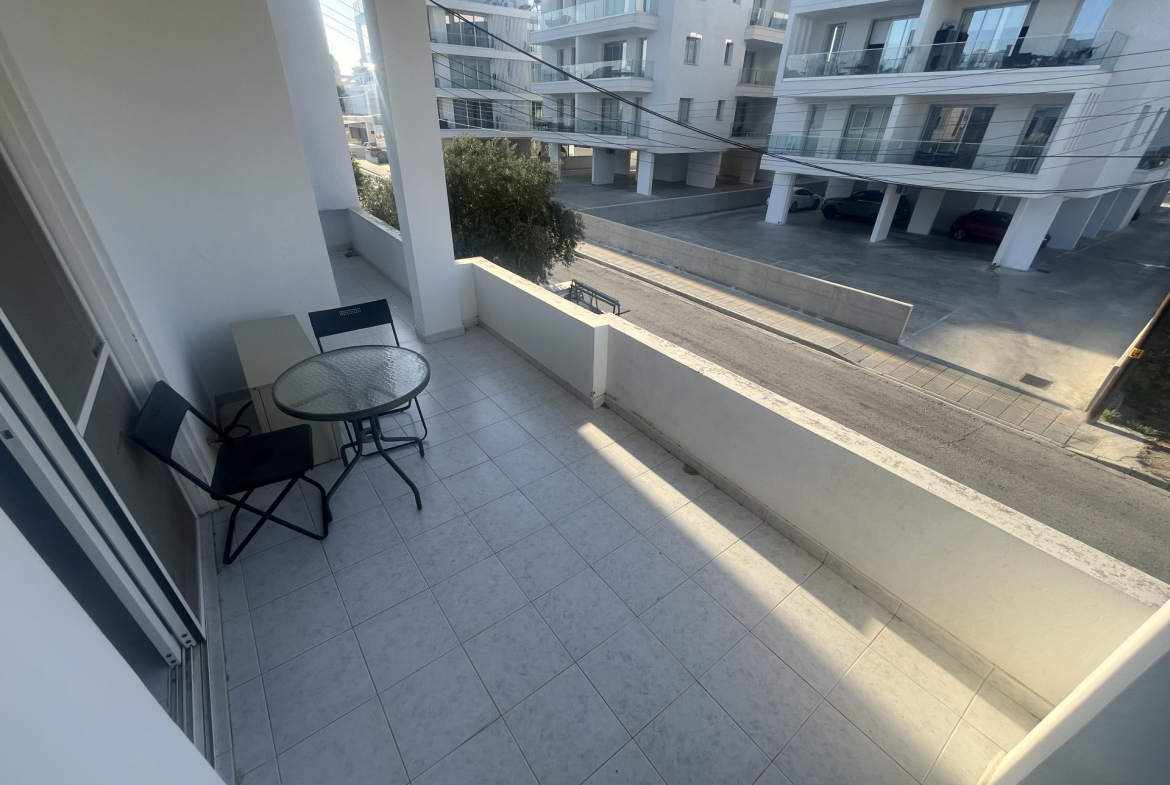 Spacious 2-bedroom Apartment, Egkomi, Nicosia