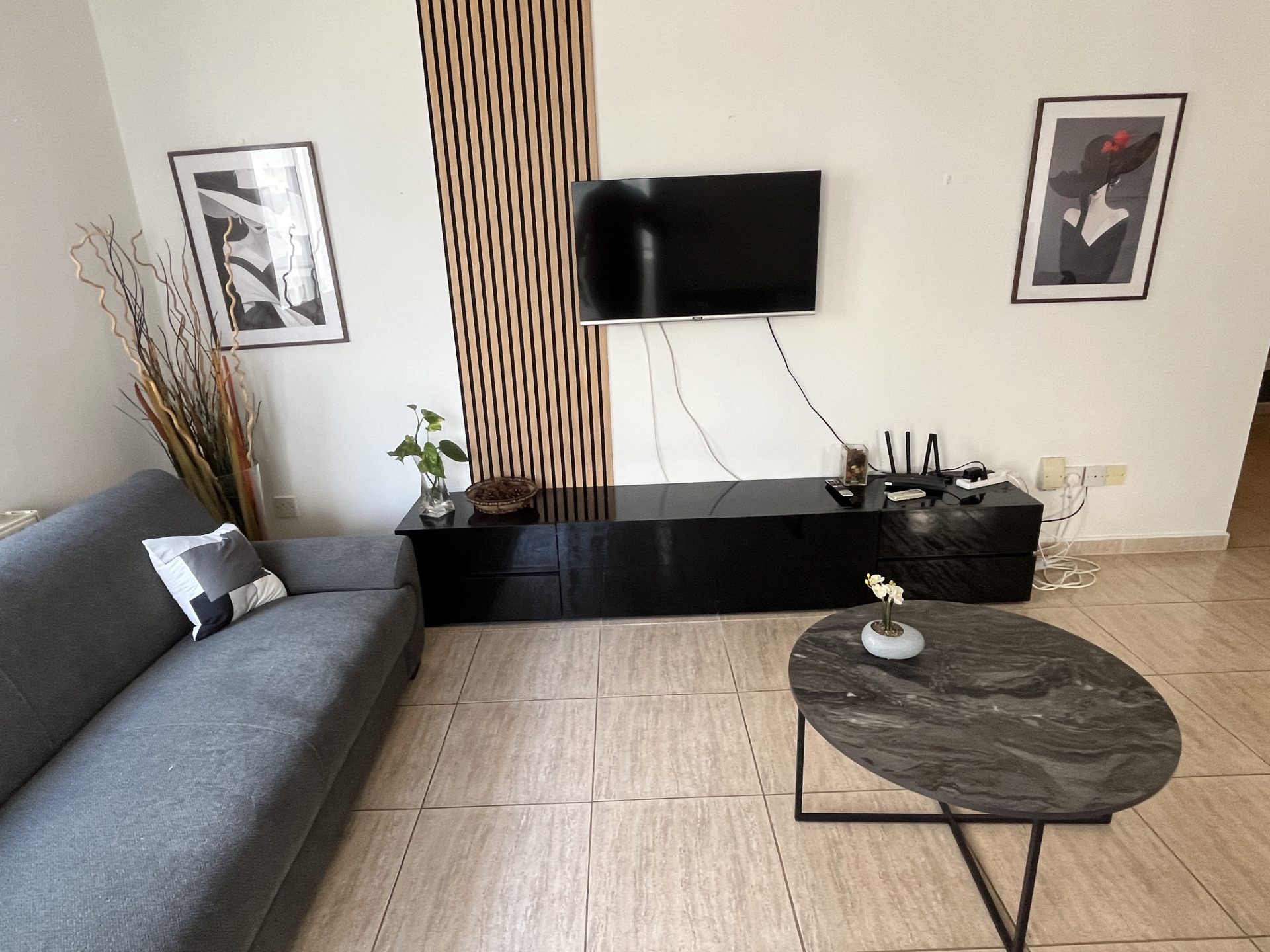 Delightful 2-bedroom Apartment for Rent, Egkomi, Nicosia