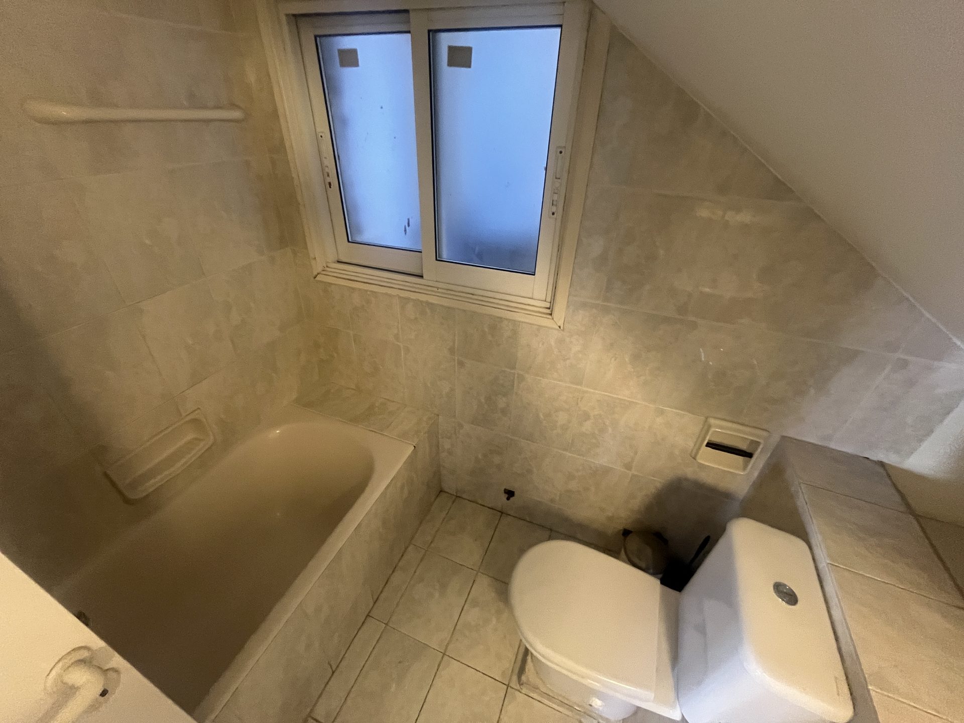 Spacious 2-bedroom Apartment, Egkomi, Nicosia