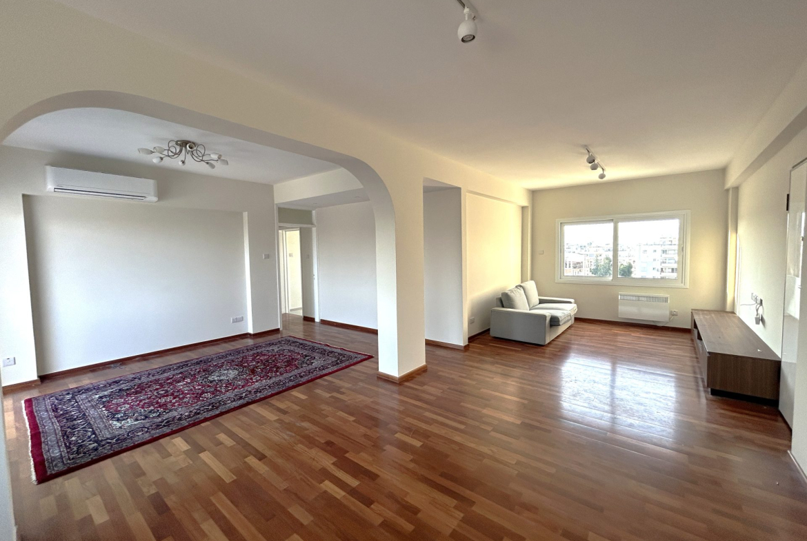 Renovated 3-bedroom Apartment for Rent Acropolis, Nicosia