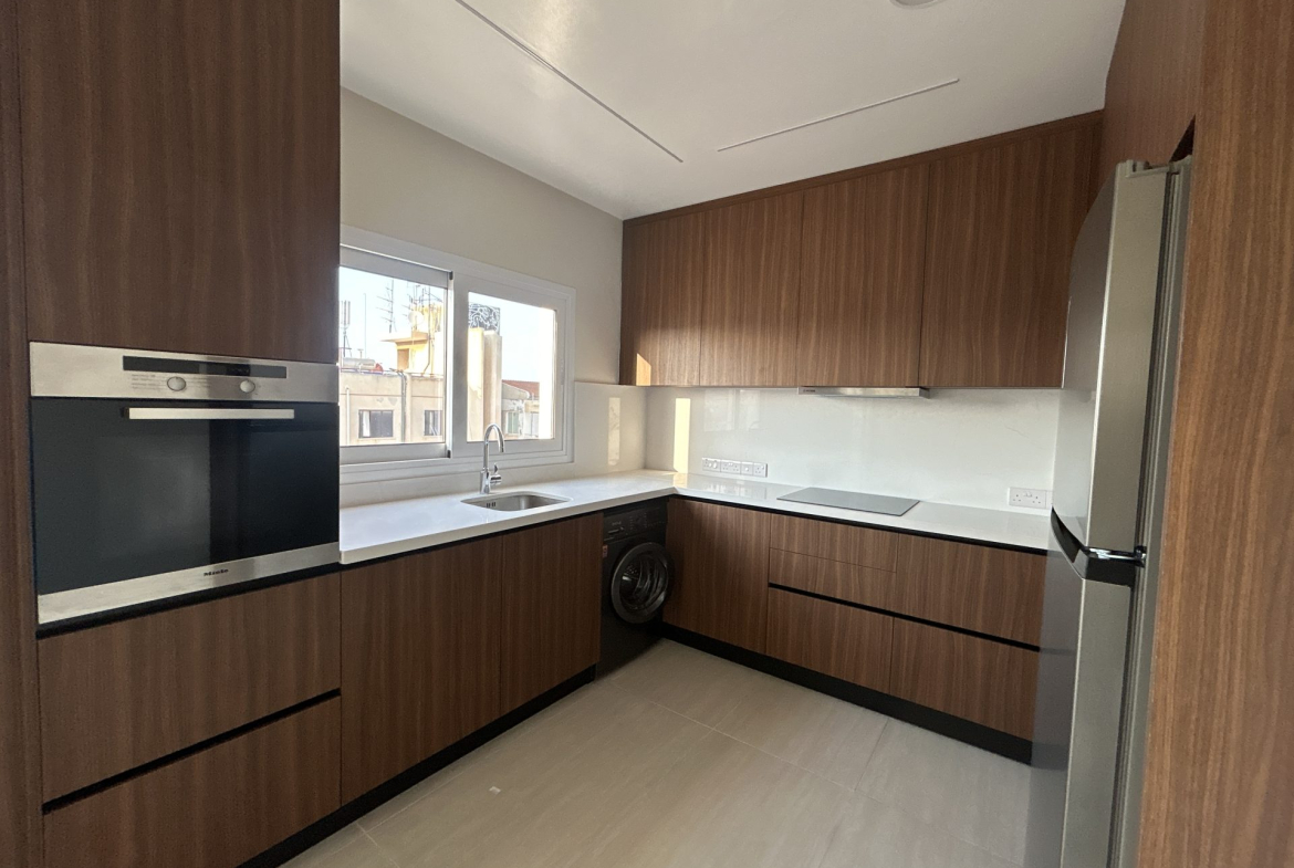 Renovated 3-bedroom Apartment for Rent Acropolis, Nicosia