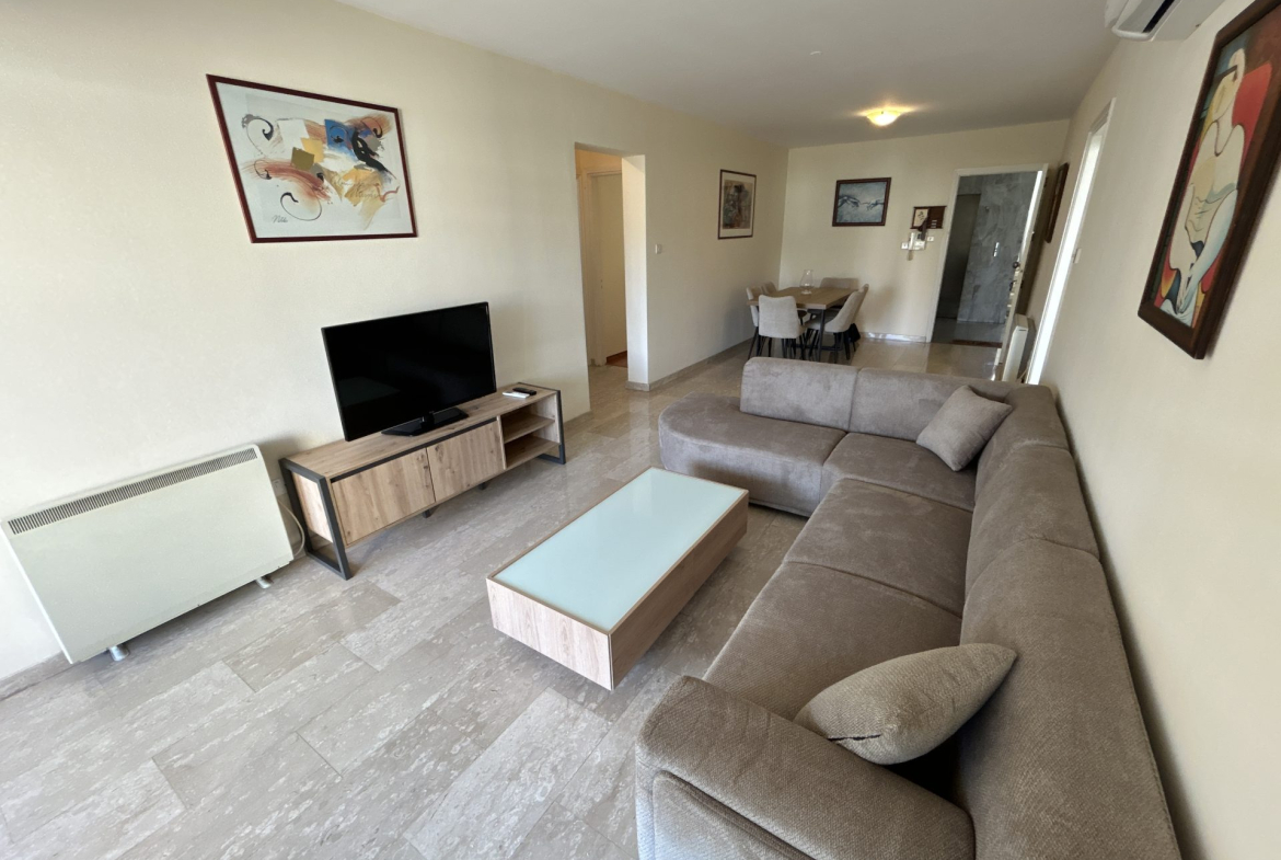 Cozy 2-bedroom Apartment, Egkomi, Nicosia