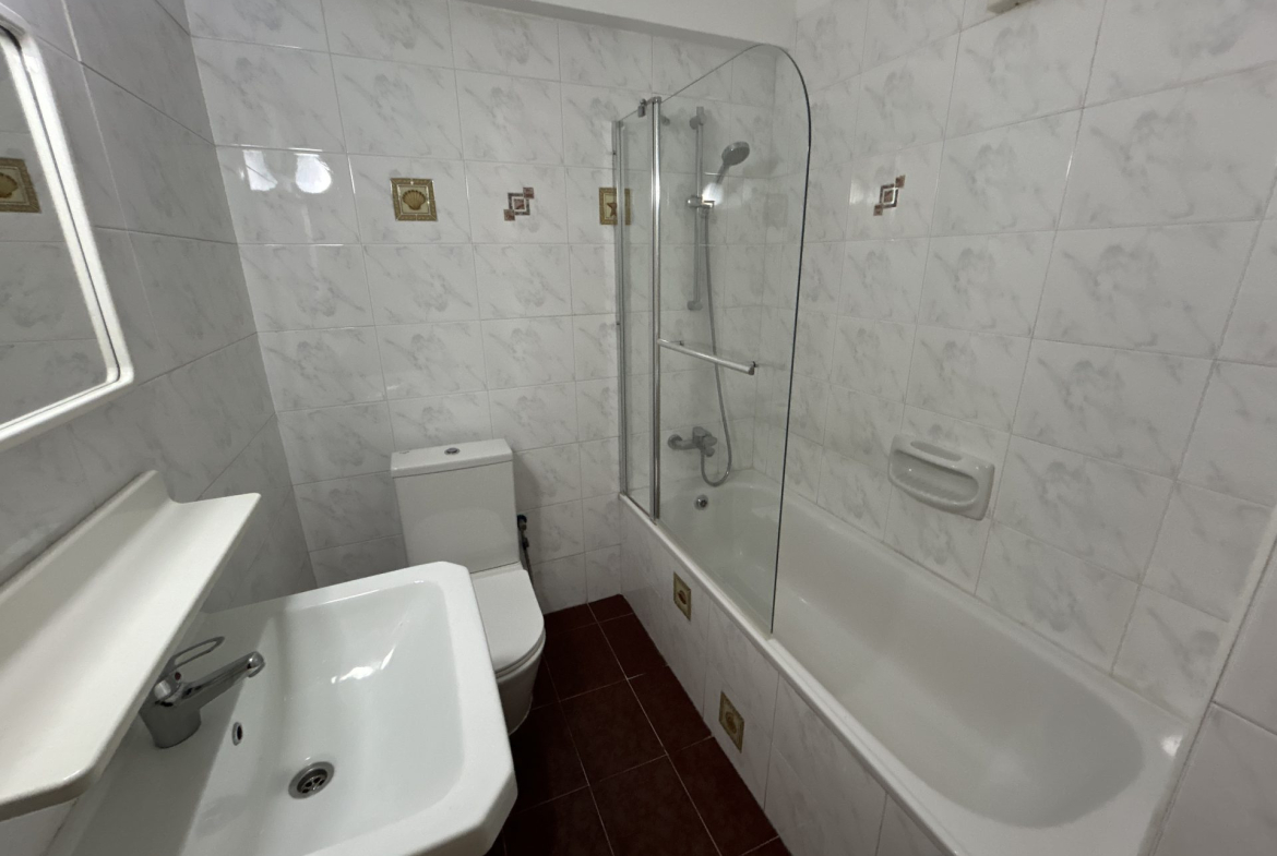 Cozy 2-bedroom Apartment, Egkomi, Nicosia