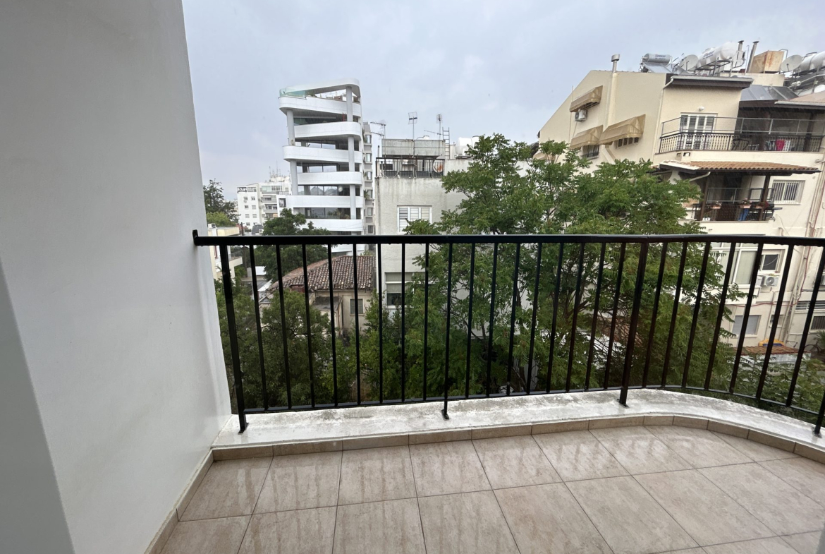 Stylish 2-bedroom Apartment, Strovolos, Nicosia