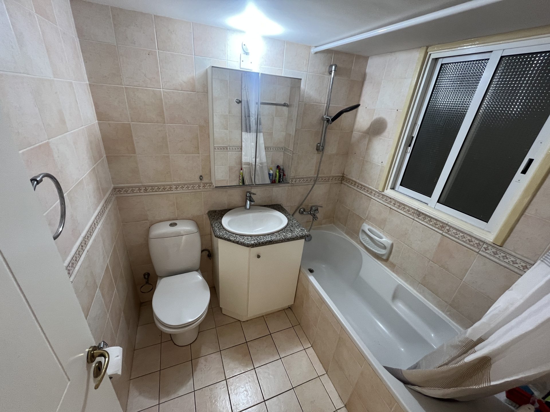 29 PRIME LIVING IN EGKOMI | Spacious 2-Bedroom Apartment